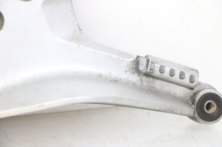 photo de PŁYTKA PODNÓŻKA PRZEDNIA LEWA HONDA ST PAN EUROPEAN 1300 (2002 - 2013) - Szczegóły charakterystyczne