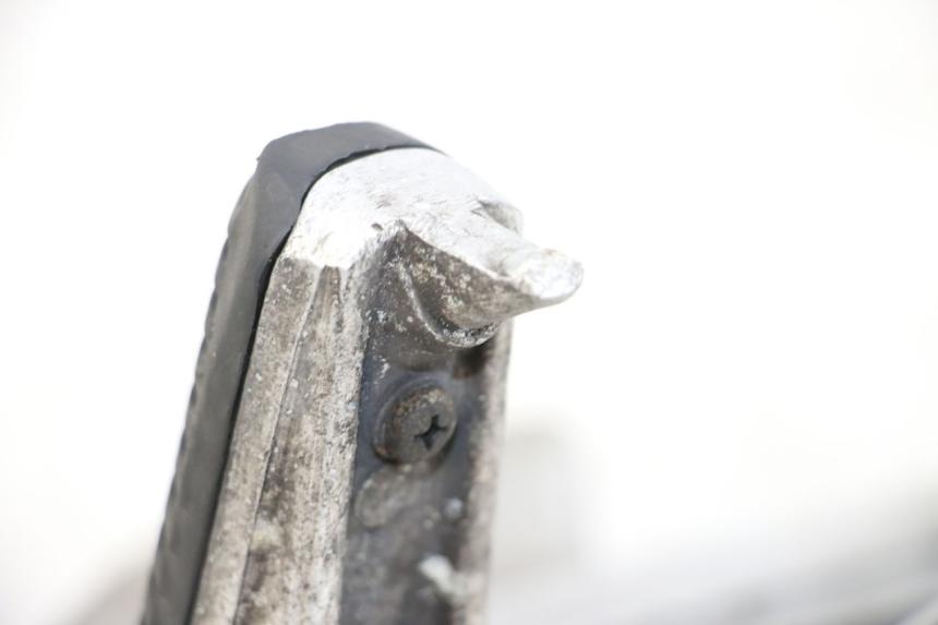 photo de PŁYTKA PODNÓŻKA PRZEDNIA LEWA YAMAHA XJ600 XJ DIVERSION 600 (1992 - 1997) - Szczegół części