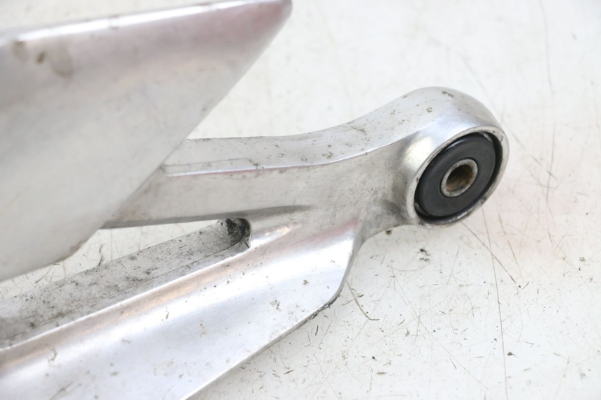 photo de PŁYTKA PODNÓŻKA PRZEDNIA LEWA YAMAHA XJS DIVERSION 600 (1997 - 1999) - Punkty mocowania