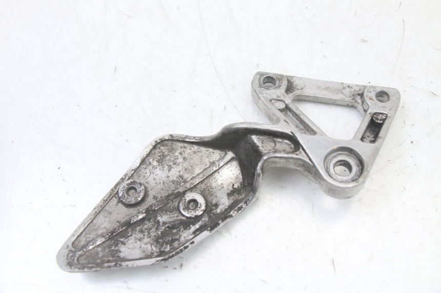 photo de PŁYTKA PODNÓŻKA PRZEDNIA LEWA YAMAHA FZS FAZER 600 (2001 - 2003) - Zbliżenie techniczne