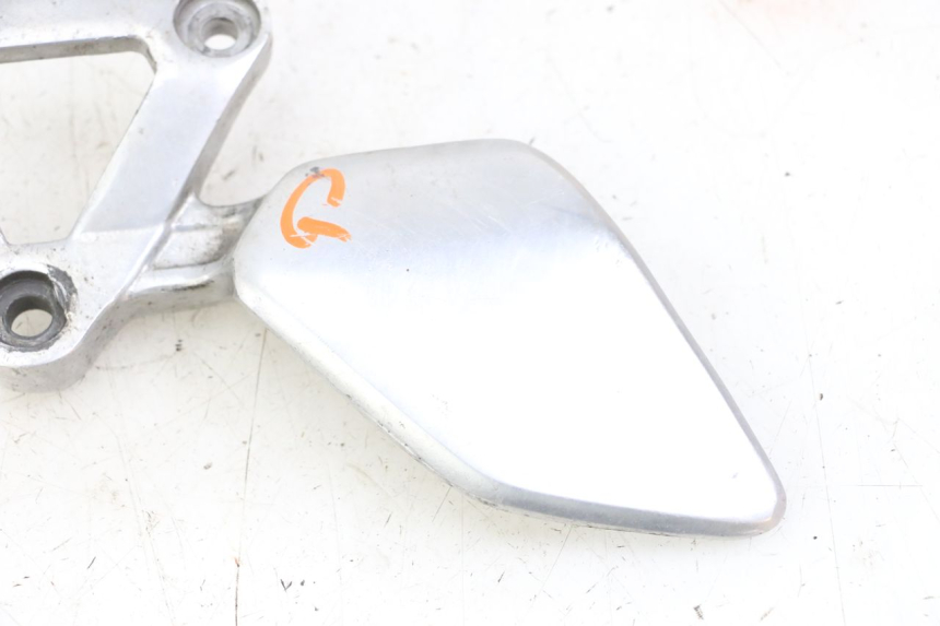 photo de PŁYTKA PODNÓŻKA PRZEDNIA LEWA YAMAHA FZS FAZER 600 (2001 - 2003) - Szczegół części