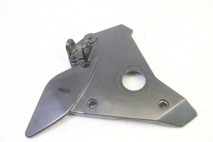 photo de PŁYTKA PODNÓŻKA PRZEDNIA LEWA KAWASAKI ZR 7 750 (1999 - 2004) - Zoom stanu zużycia