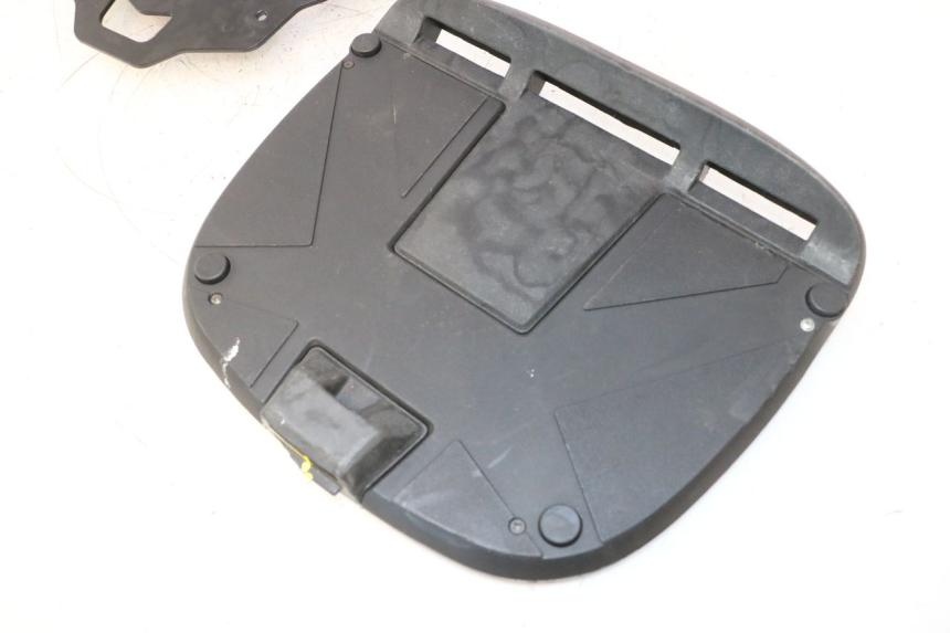 photo de PŁYTA TOP CASE PIAGGIO MP3 500 (2016 - 2018) - Zoom stanu zużycia