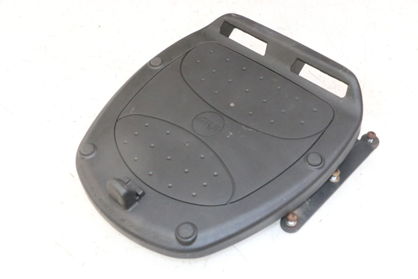 photo de PŁYTA MONTAŻOWA KUFERKA TYPU TOP CASE HONDA XLV VARADERO 125 (2000 - 2006) - Widok główny