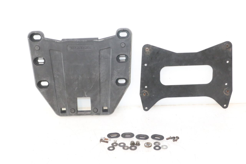 photo de PŁYTA TOP CASE HONDA XLV VARADERO 125 (2007 - 2012) - Widok główny