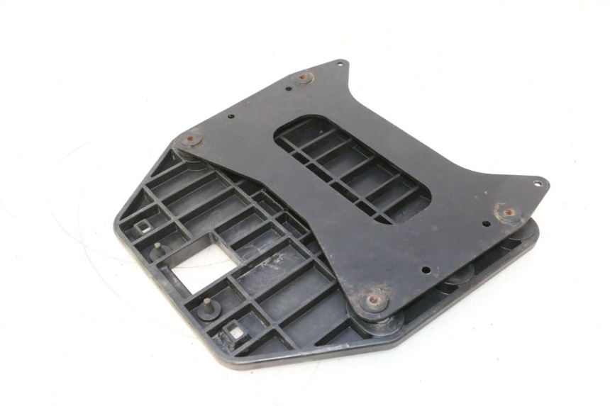photo de PŁYTA TOP CASE HONDA XLV VARADERO 125 (2007 - 2012) - Inny kąt widzenia