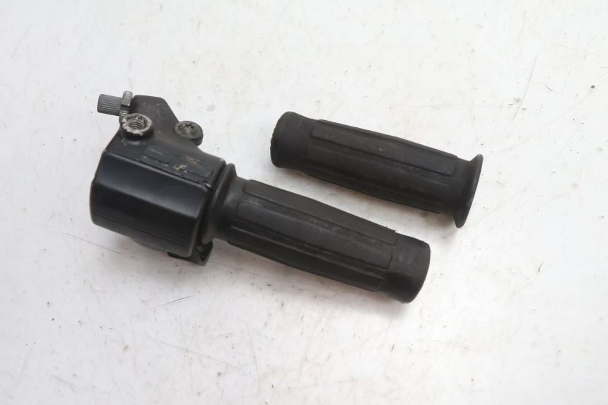 photo de Uchwyt przepustnicy PEUGEOT 103 SPX CLIP 50 (1989 - 1992) - Widok główny