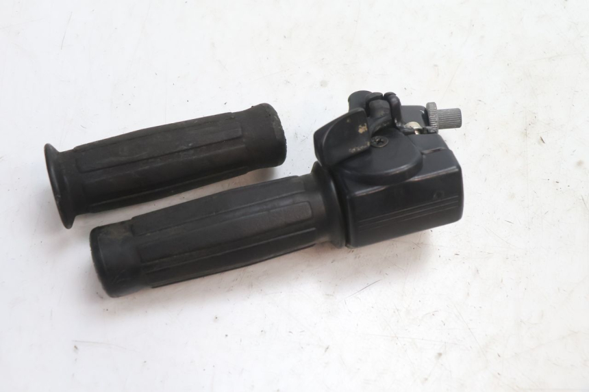 photo de Uchwyt przepustnicy PEUGEOT 103 SPX CLIP 50 (1989 - 1992) - Widok ogólny