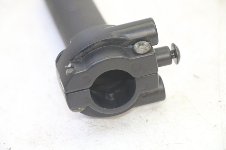 photo de MANETKA GAZU QUADRO 4 4D 350 (2015 - 2018) - Zoom stanu zużycia