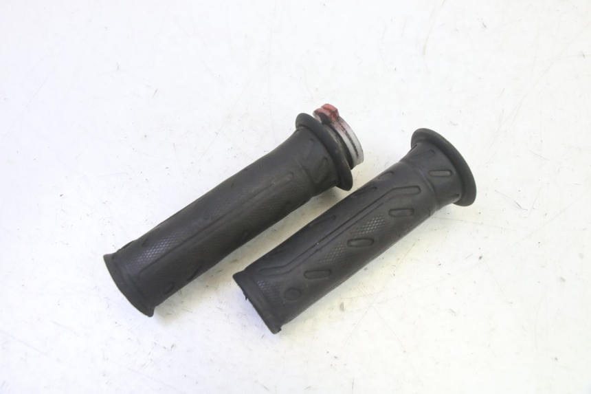 photo de MANETKA GAZU KYMCO AGILITY NAKED RENOUVO 2T 50 (2011 - 2018) - Zbliżenie techniczne