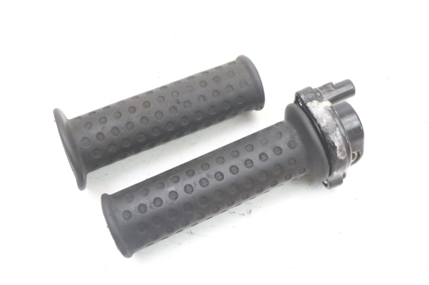 photo de MANETKA GAZU APRILIA SR MOTARD 50 (2012 - 2018) - Inny kąt widzenia