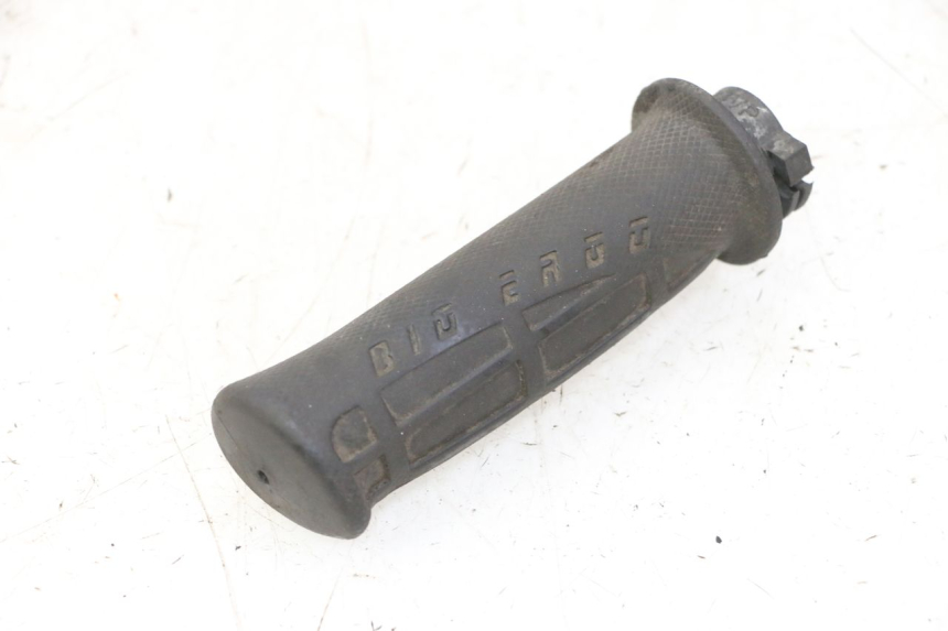 photo de MANETKA GAZU YAMAHA BW'S 100 (1999 - 2002) - Zoom stanu zużycia