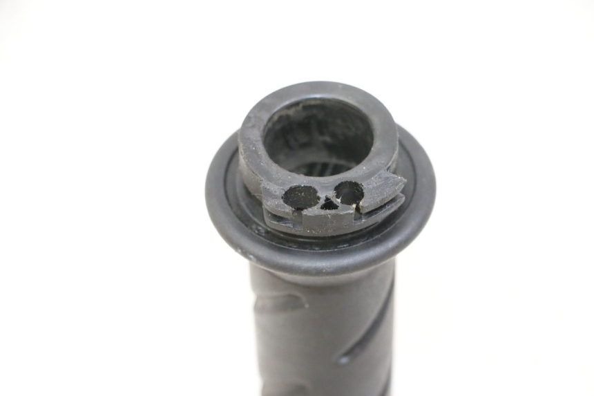 photo de MANETKA GAZU PEUGEOT CITYSTAR 50 (2013 - 2017) - Inny kąt widzenia