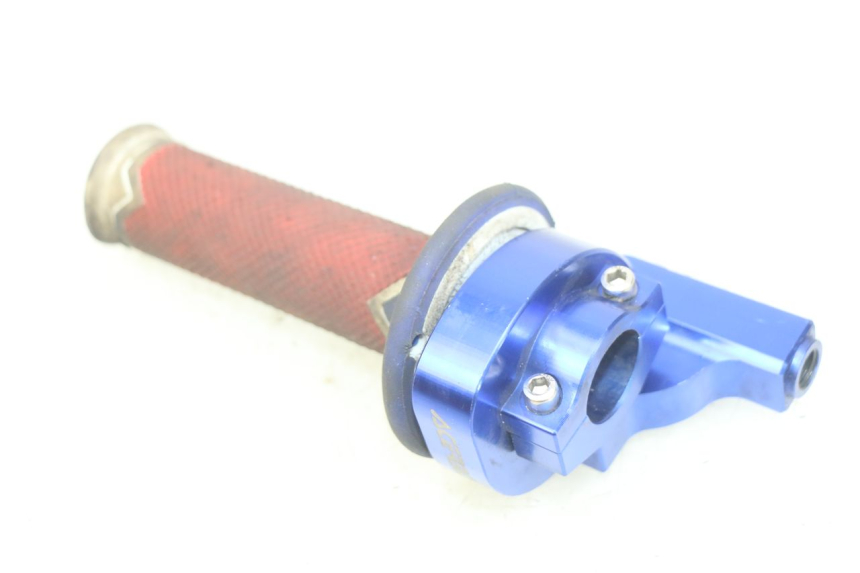 photo de MANETKA GAZU HONDA CR 125 (1995 - 1997) - Punkty mocowania