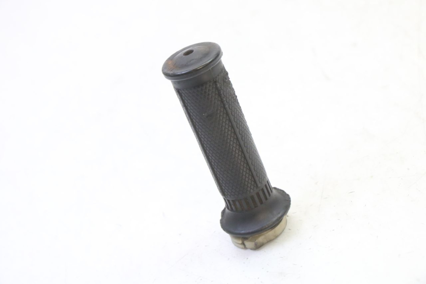 photo de MANETKA GAZU SKYTEAM DAX REPLICA 110 (2005 - 2015) - Zbliżenie techniczne