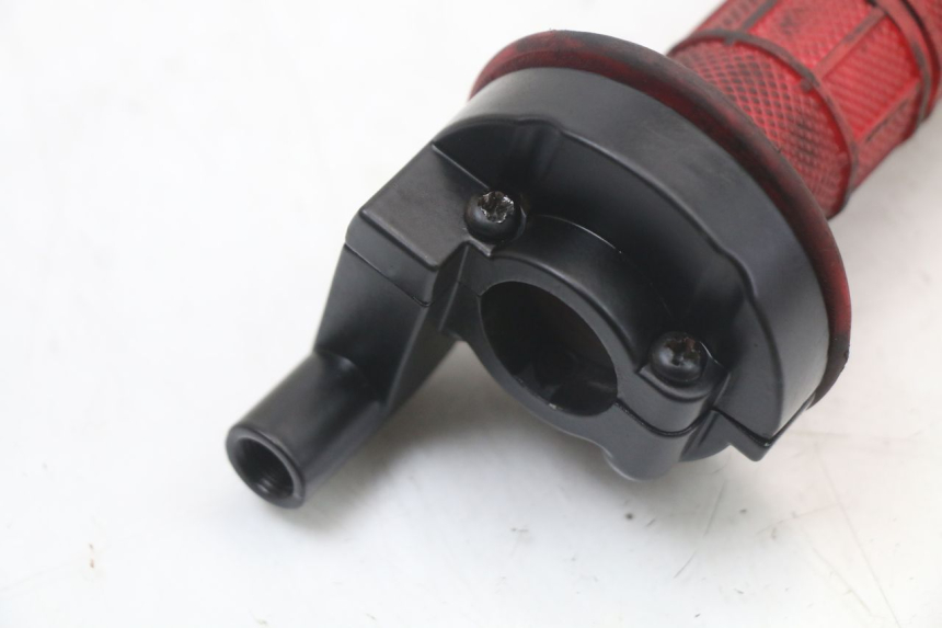 photo de MANETKA GAZU RSR DIRT BIKE 150 - Zoom stanu zużycia