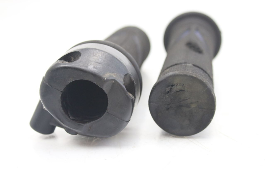 photo de MANETKA GAZU XTRM FACTORY DIRTBIKE BSE 150 - Zoom stanu zużycia