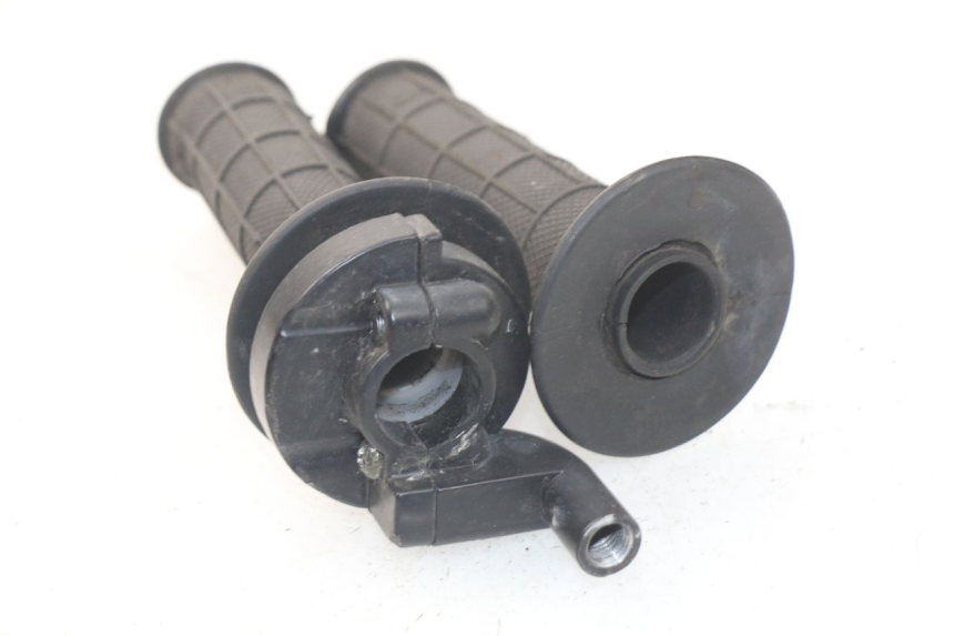 photo de MANETKA GAZU LIFAN DIRTBIKE 50 - Zoom stanu zużycia