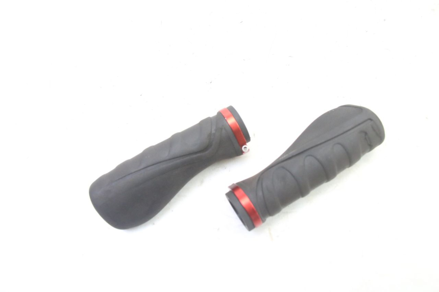 photo de MANETKA GAZU URBANGLIDE E-CROSS PRO 1 - Szczegół części