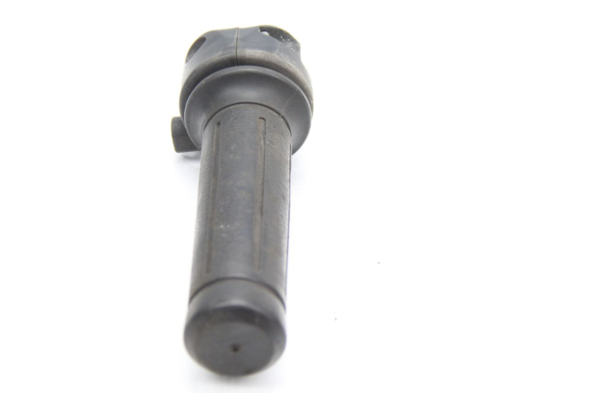 photo de MANETKA GAZU HONDA FES PANTHEON 125 (2003 - 2007) - Szczegół części