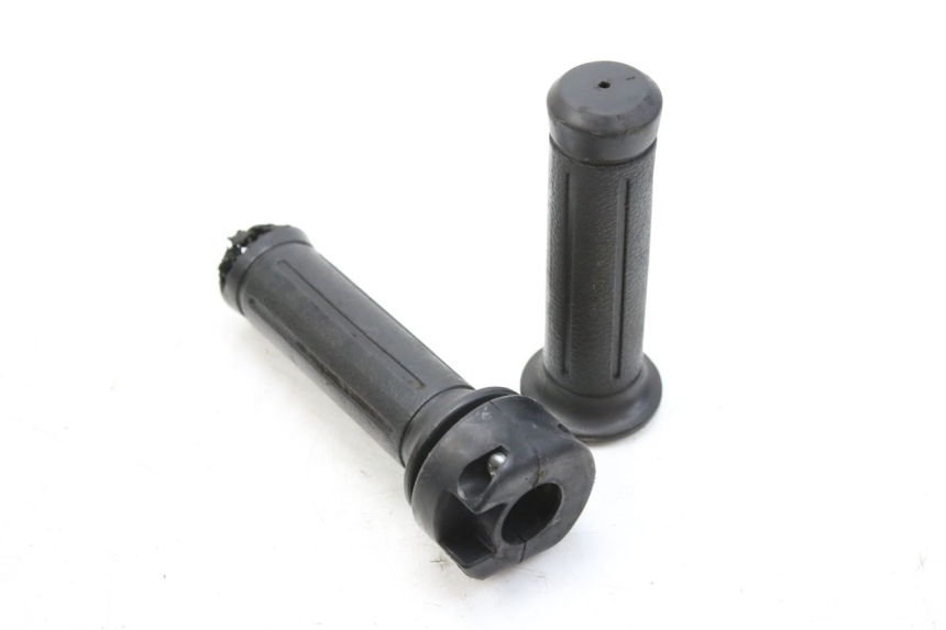 photo de MANETKA GAZU HONDA FES PANTHEON 125 (2003 - 2007) - Widok główny