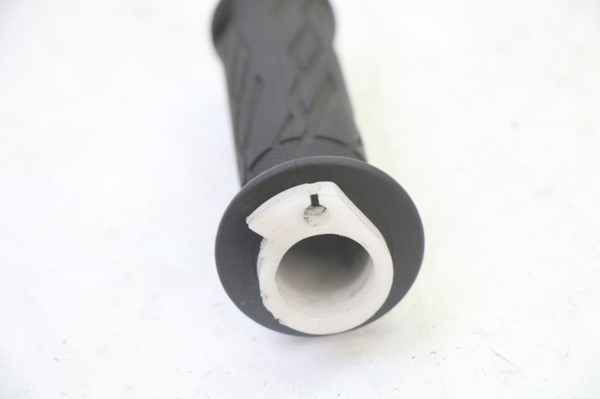 photo de MANETKA GAZU STAHO FH 50 (2018 - 2019) - Szczegół części