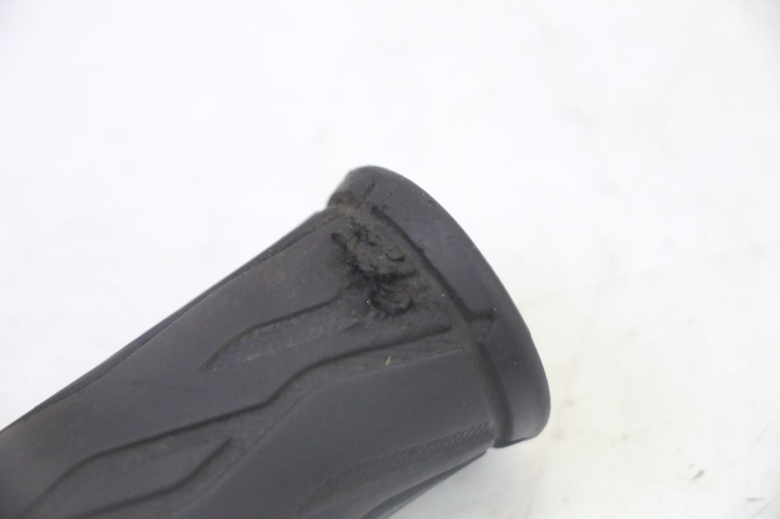 photo de MANETKA GAZU STAHO FH 50 (2018 - 2019) - Zoom stanu zużycia