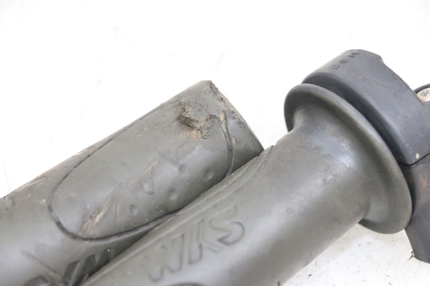 photo de MANETKA GAZU SYM FIDDLE 2 50 (2008 - 2013) - Zbliżenie techniczne