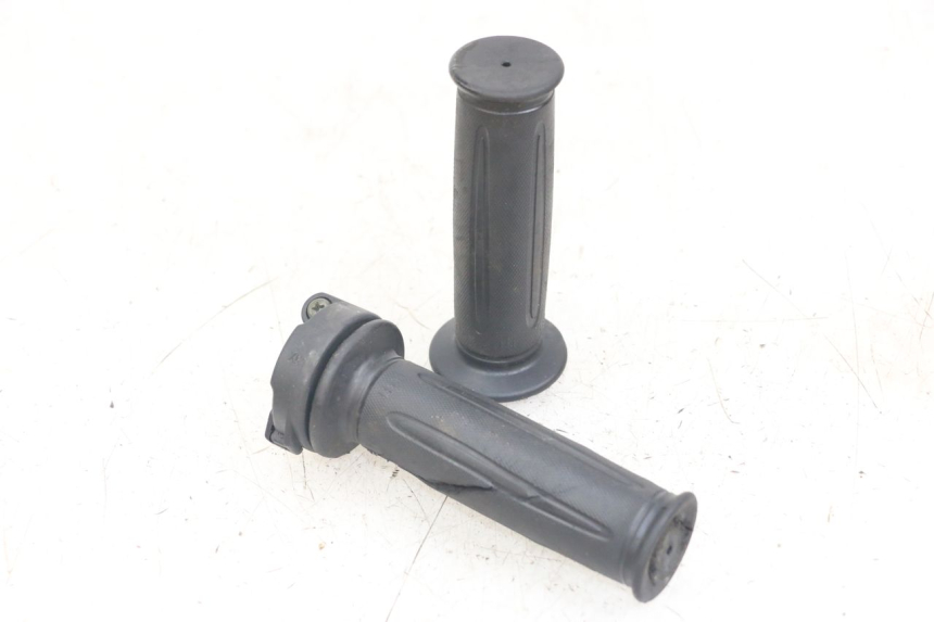 photo de MANETKA GAZU SYM FIDDLE 3 III 125 (2014 - 2020) - Widok główny