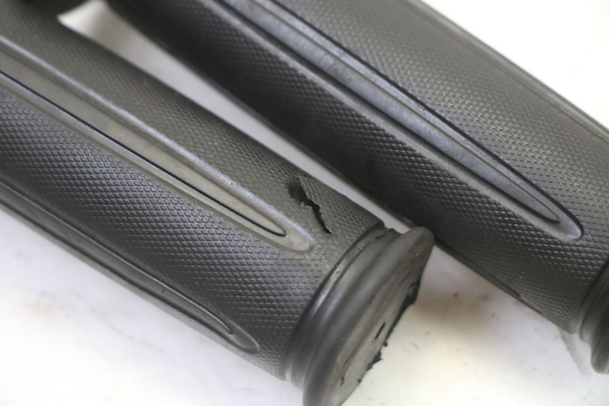 photo de MANETKA GAZU SYM FIDDLE 3 III 50 (2014 - 2020) - Zoom stanu zużycia