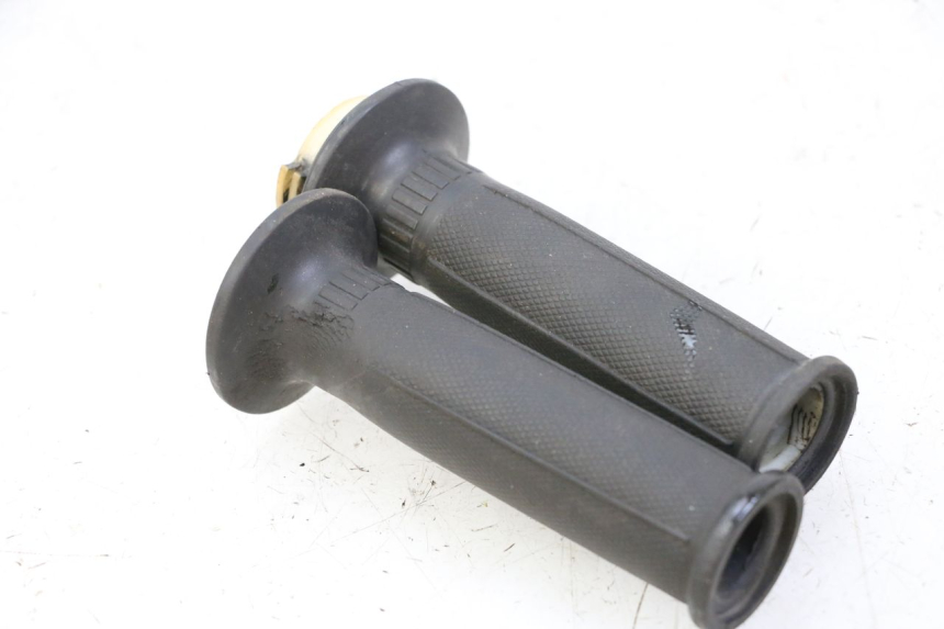 photo de MANETKA GAZU YAMAHA FJ 36Y 1100 (1984 - 1985) - Zoom stanu zużycia