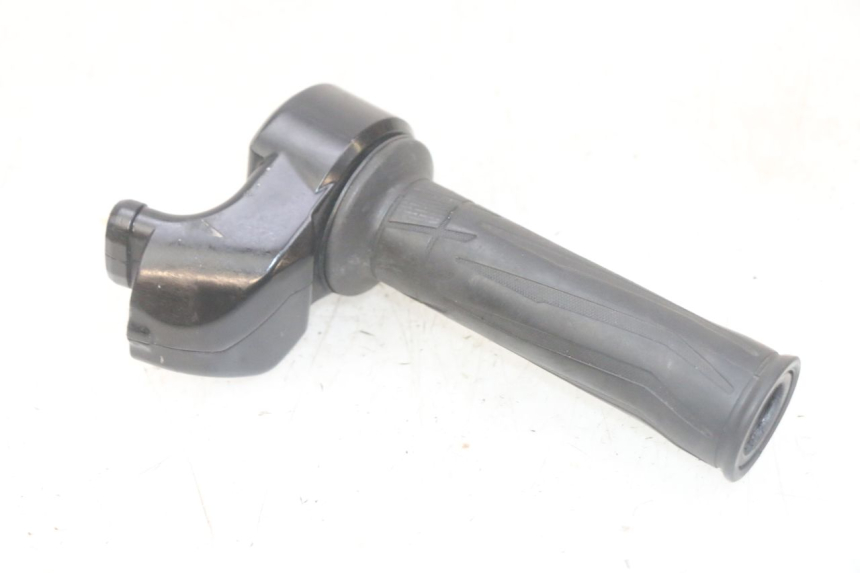 photo de MANETKA GAZU YAMAHA FJR ABS 1300 (2006 - 2012) - Zbliżenie techniczne