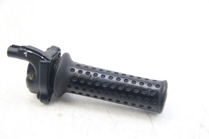 photo de MANETKA GAZU PIAGGIO FLY 2T 50 (2004 - 2017) - Szczegół części