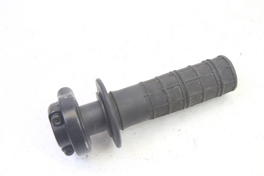 photo de MANETKA GAZU PIAGGIO FLY 4T 50 (2013 - 2017) - Zoom stanu zużycia