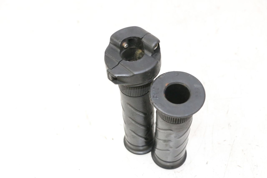 photo de MANETKA GAZU DAELIM HISTORY 125 (2001 - 2002) - Zbliżenie techniczne