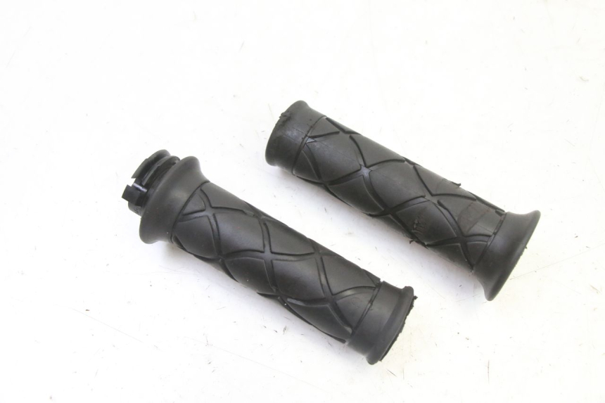 photo de MANETKA GAZU YAMAHA JOG R 50 (2004 - 2014) - Widok główny