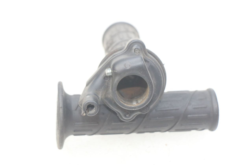 photo de MANETKA GAZU PIAGGIO LIBERTY 4T 50 (2004 - 2008) - Szczegół części