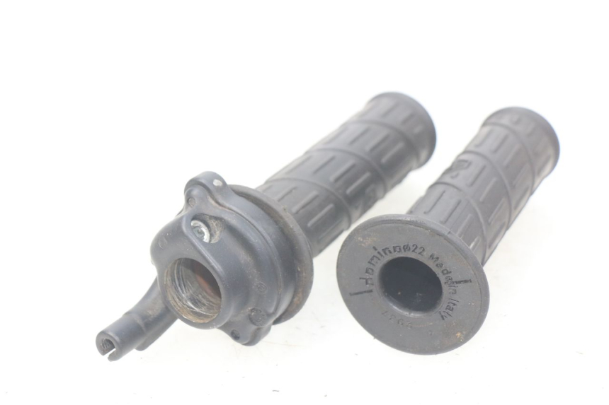 photo de MANETKA GAZU PIAGGIO LIBERTY 4T 50 (2004 - 2008) - Zoom stanu zużycia