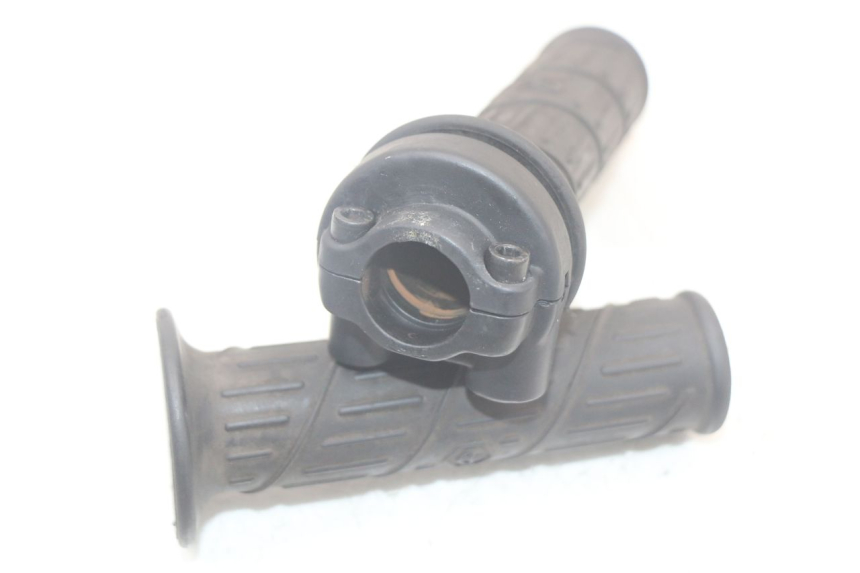 photo de MANETKA GAZU PIAGGIO LIBERTY 125 (2009 - 2013) - Inny kąt widzenia