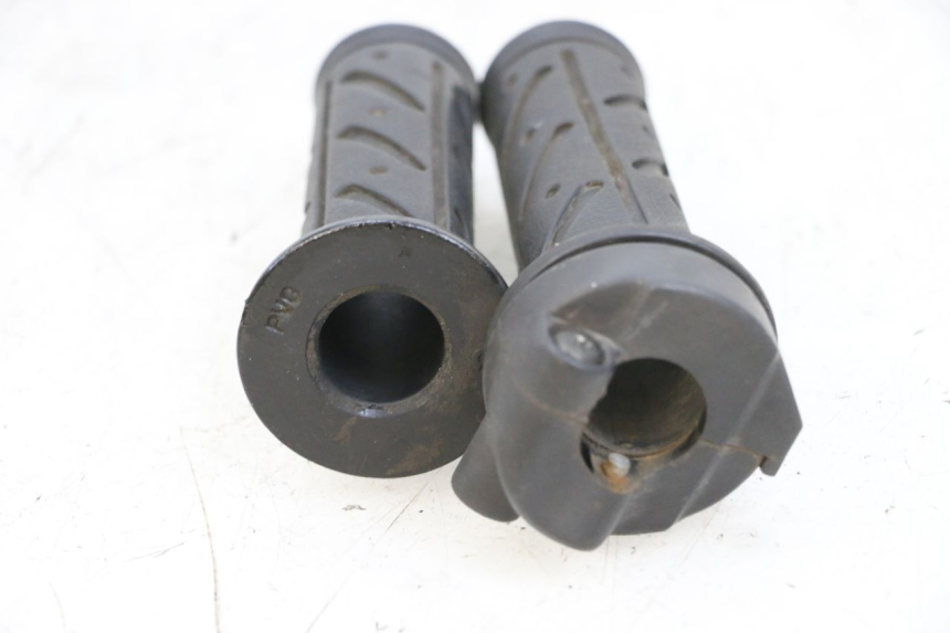 photo de MANETKA GAZU KYMCO LIKE 125 (2009 - 2016) - Inny kąt widzenia