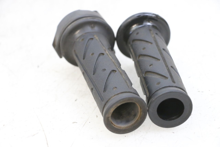 photo de MANETKA GAZU KYMCO LIKE 125 (2009 - 2016) - Zbliżenie techniczne