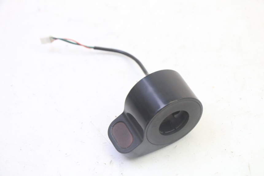 photo de MANETKA GAZU XIAOMI MI PRO 2 1 - Szczegół części