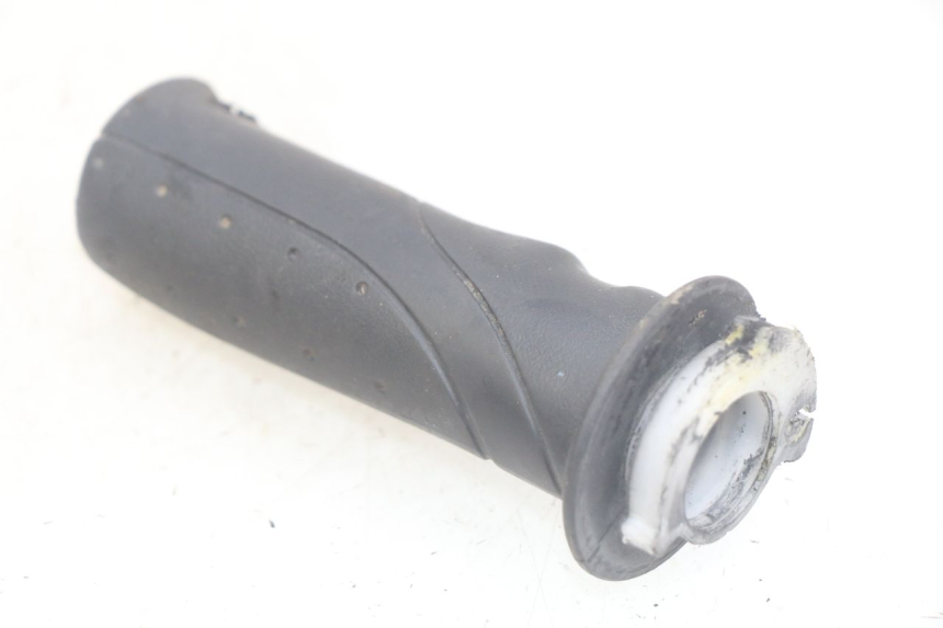 photo de MANETKA GAZU SYM MIO 50 (2011 - 2017) - Widok główny