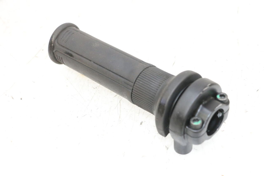 photo de MANETKA GAZU PIAGGIO MP3 HPE 300 (2019 - 2026) - Widok główny