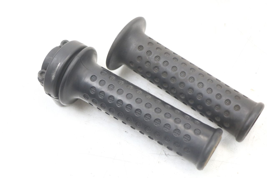 photo de MANETKA GAZU PIAGGIO MP3 LT 400 (2007 - 2012) - Szczegół części