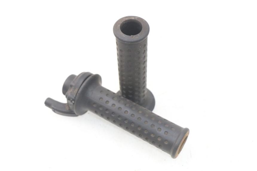 photo de MANETKA GAZU PIAGGIO MP3 125 (2006 - 2014) - Widok główny