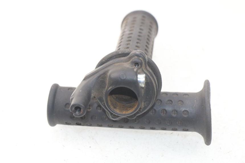 photo de MANETKA GAZU PIAGGIO MP3 125 (2006 - 2014) - Szczegół części