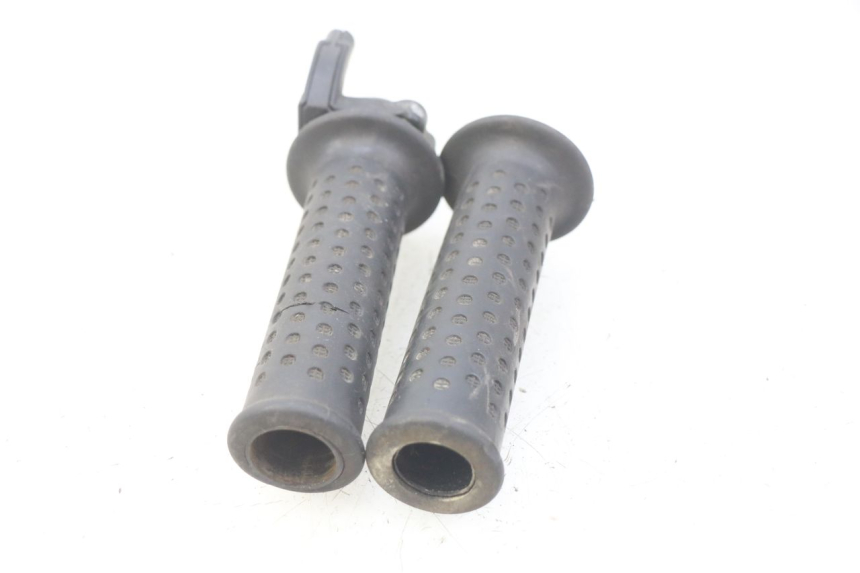 photo de MANETKA GAZU PIAGGIO MP3 125 (2006 - 2014) - Widok główny