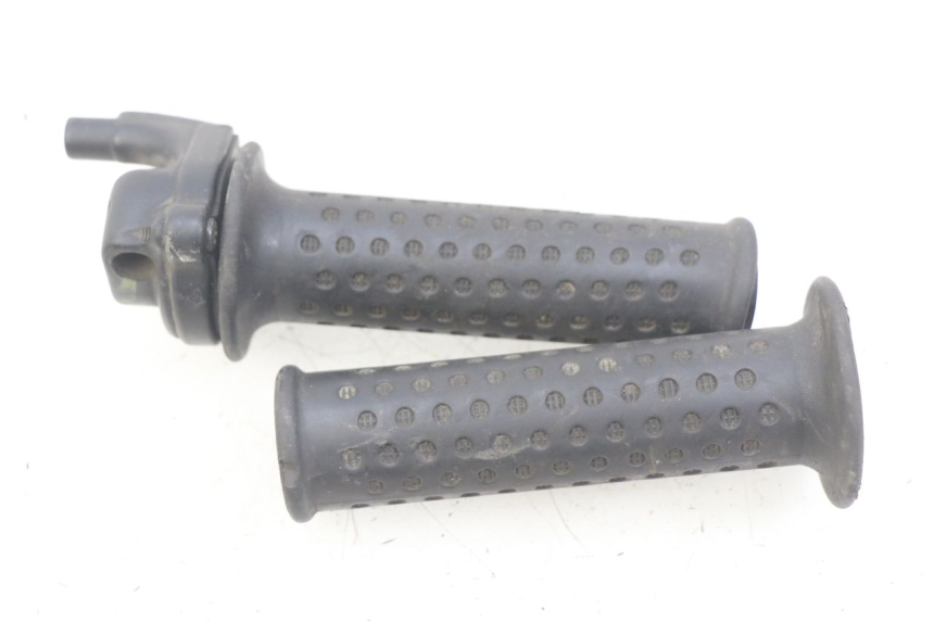 photo de MANETKA GAZU PIAGGIO MP3 125 (2006 - 2014) - Zoom stanu zużycia