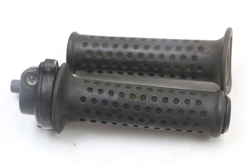 photo de MANETKA GAZU PIAGGIO MP3 125 (2006 - 2014) - Widok główny